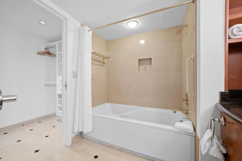 2Br Condo On The Boardwalk With 3 Baths Cozysuites Atlantic City Esterno foto